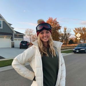 Meet your Posher, Taylor